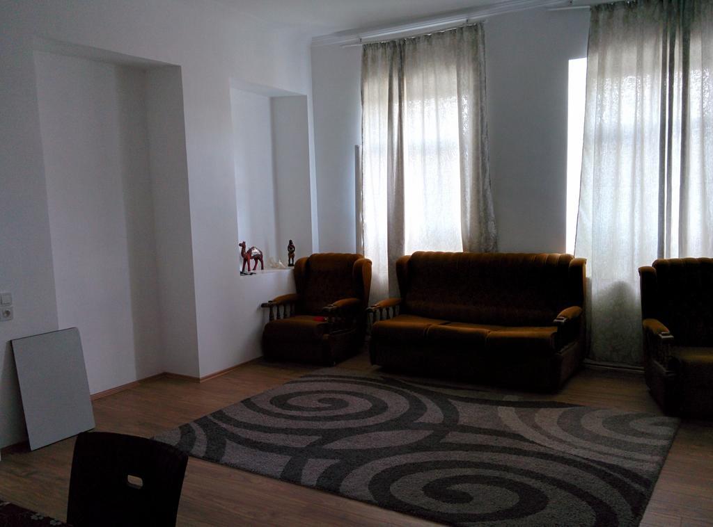 Guesthouse Natali Telavi Exterior photo